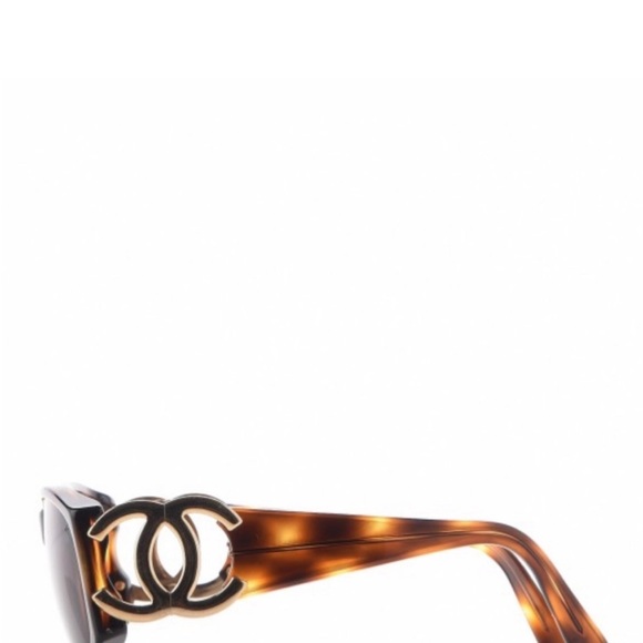 Authentic Beautiful CHANEL COCO MARK SUNGLASSES - Picture 7 of 9